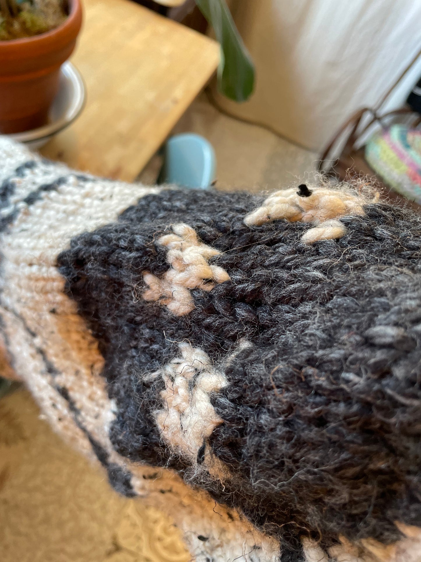 Boxy Unisex Skull Sweater — Oatmeal + Charcoal Heather 4-5XL