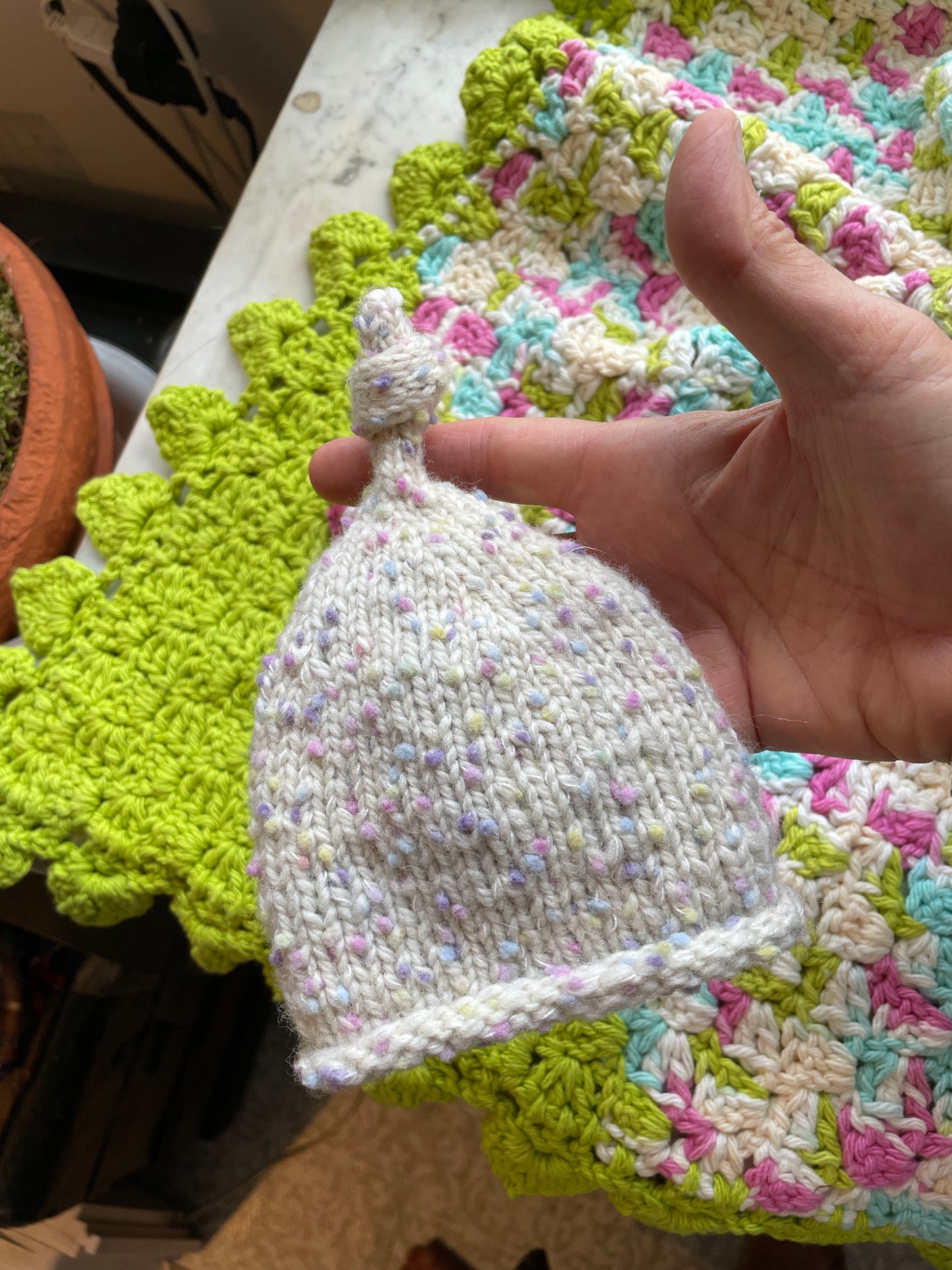 🌷Handmade Baby Gift Set – Crochet Blanket, Knit Hat & Wooden Pacifier Ring