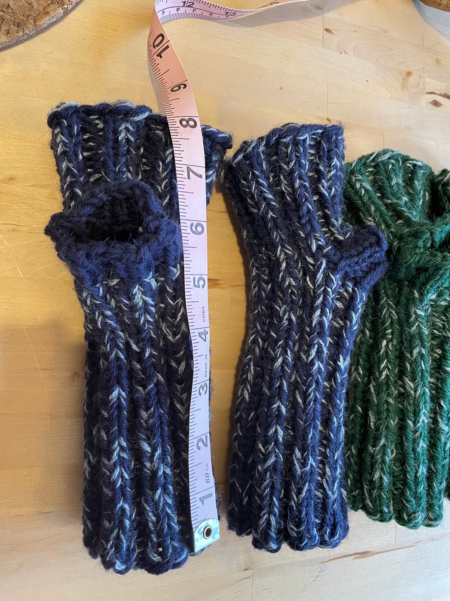 Marled deep blue fingerless gloves sz medium thick warm wool