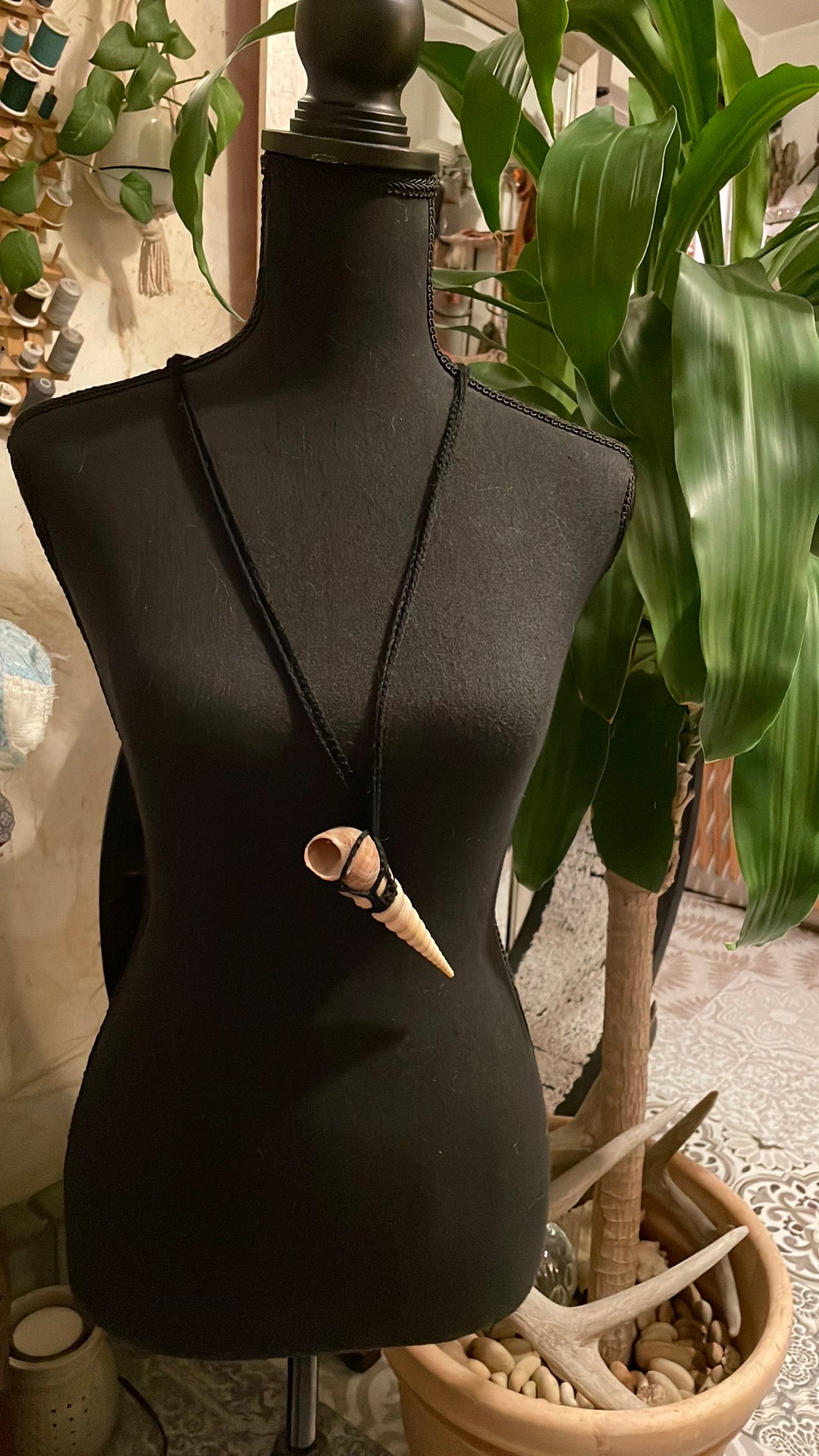 Hand-Crocheted Black Cotton Wrapped Shell Necklace – Natural Boho Jewelry