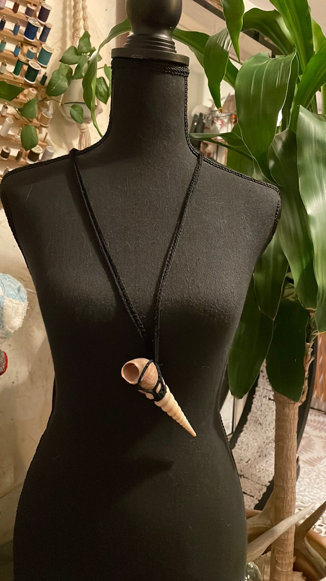 Hand-Crocheted Black Cotton Wrapped Shell Necklace – Natural Boho Jewelry