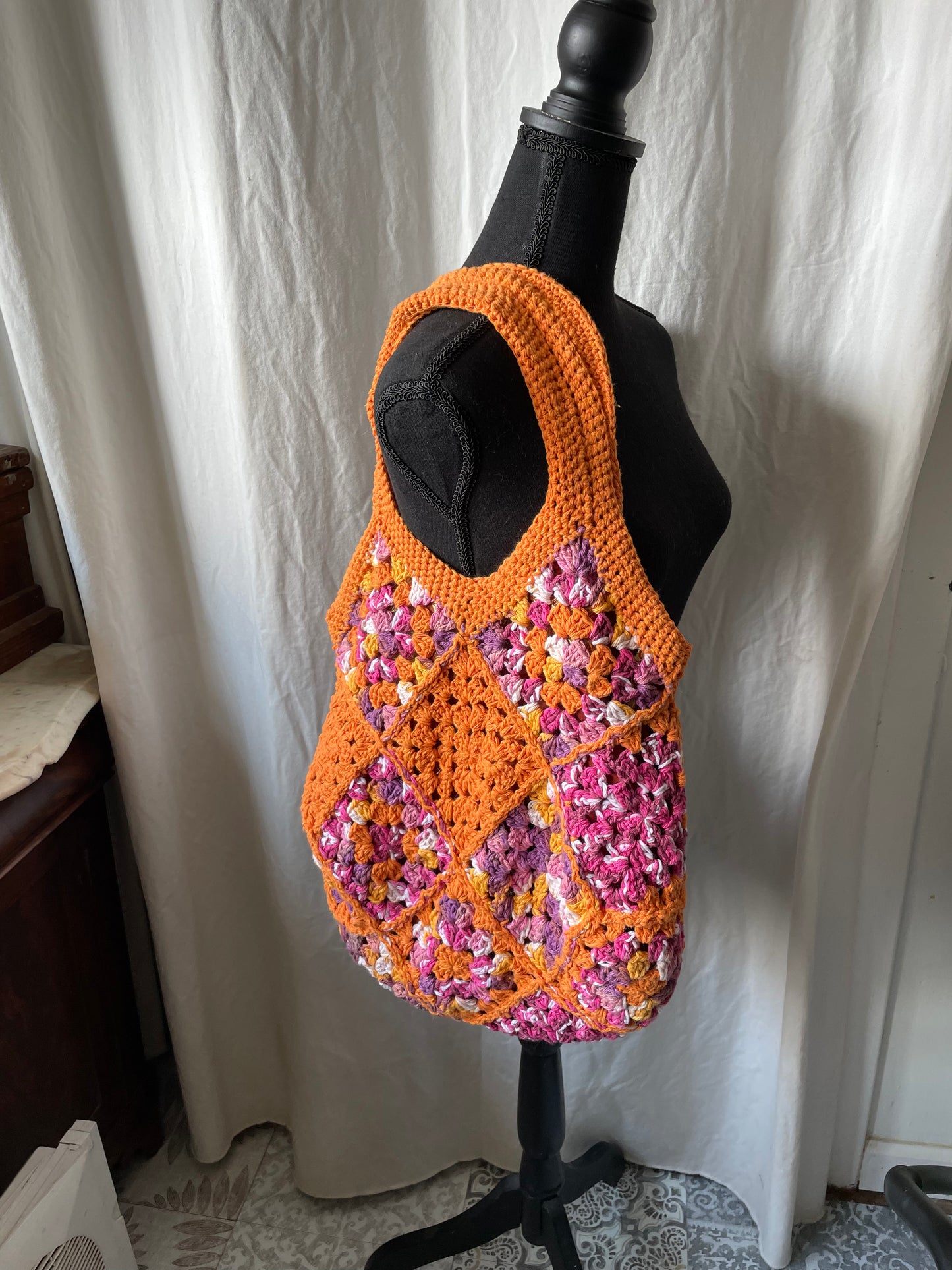 🧡🌺🌸🌻🧡Handmade Crochet Granny Square Tote – Retro Lined Shoulder Bag (One of a Kind)