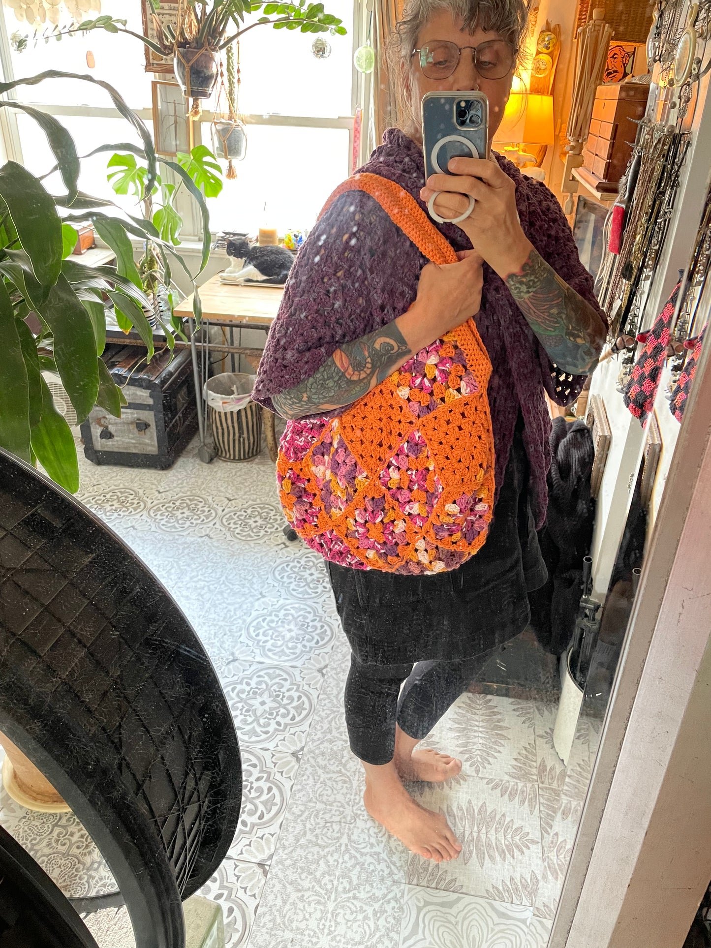 🧡🌺🌸🌻🧡Handmade Crochet Granny Square Tote – Retro Lined Shoulder Bag (One of a Kind)