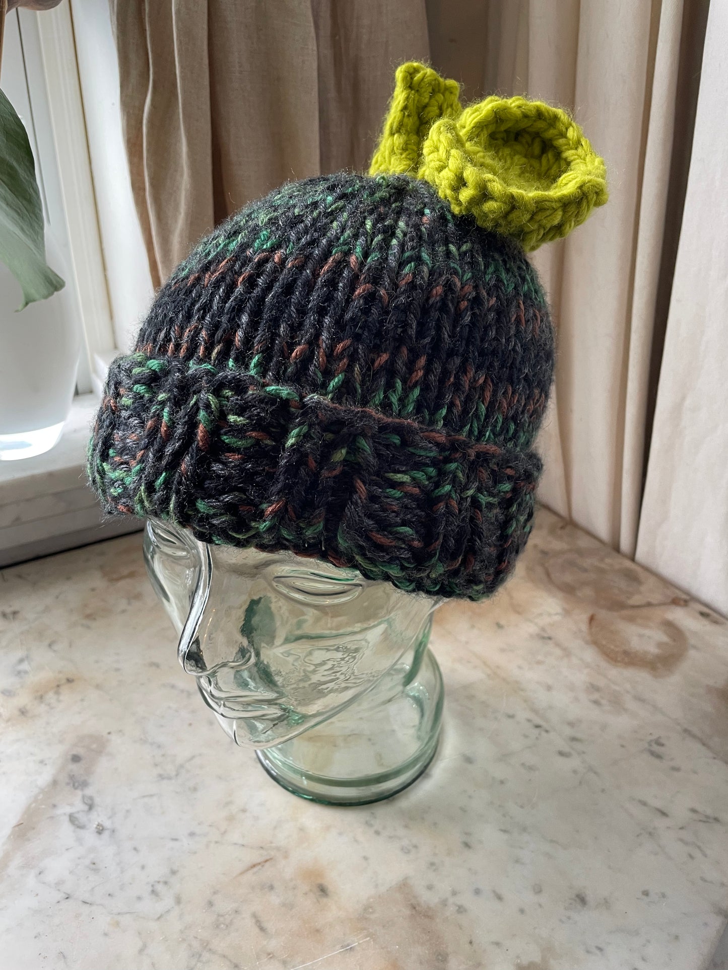 Chunky hand Knit 🎃 camo Beanie with pumpkin Stem & Leaf