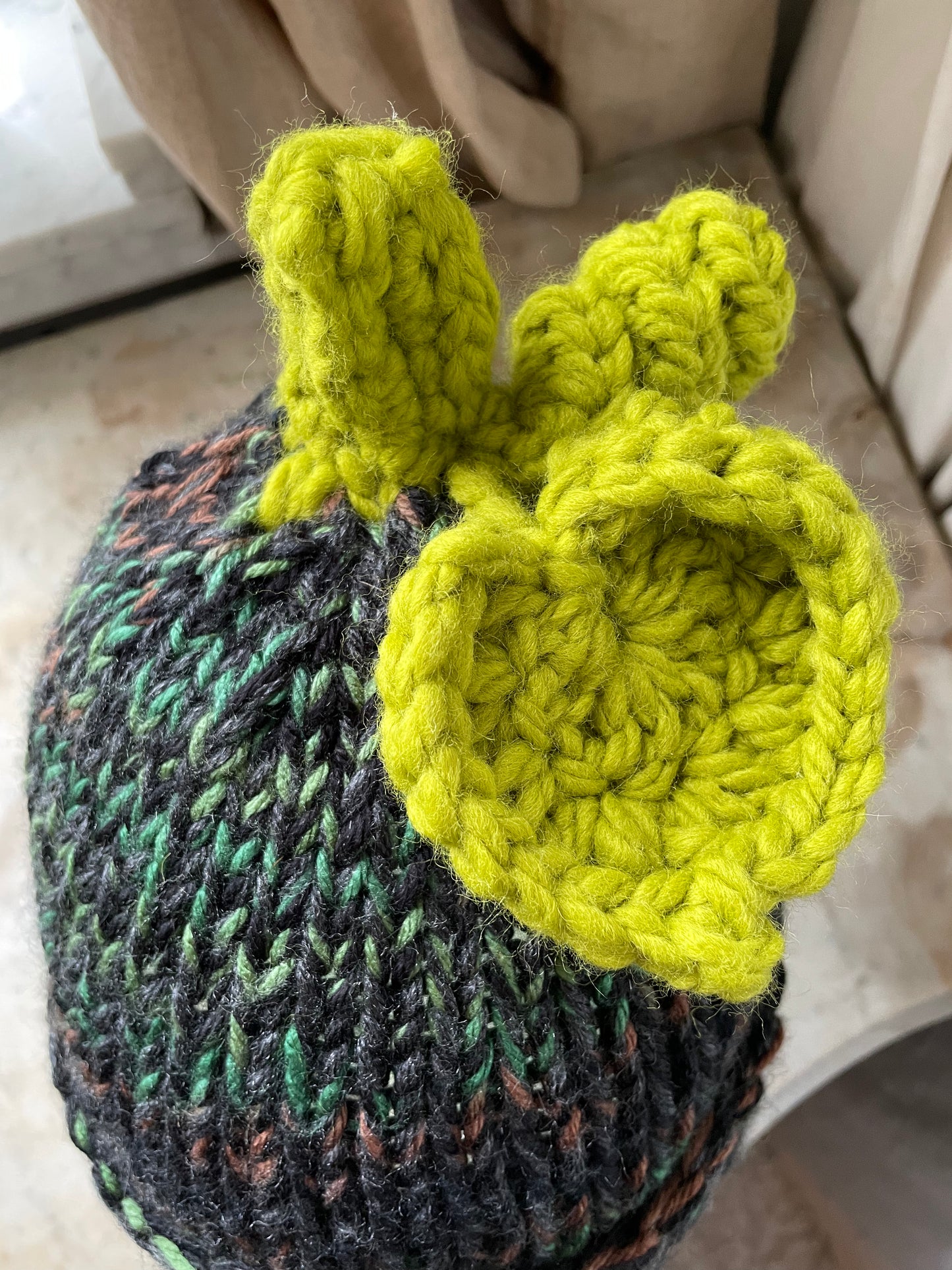 Chunky hand Knit 🎃 camo Beanie with pumpkin Stem & Leaf